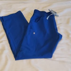 Figs Kade Cargo scrub pants